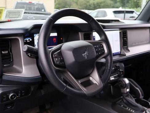Used 2023 Ford Bronco Outer Banks AWD/4WD image 12