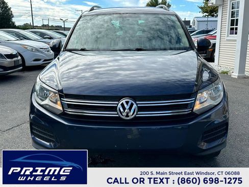Used 2015 Volkswagen Tiguan SE image 2