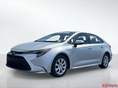 Certified 2024 Toyota Corolla LE FWD image 2
