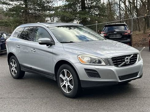 Used 2013 Volvo XC60 T6 image 20