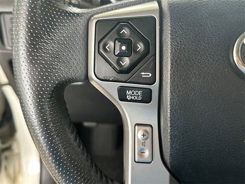 Used 2017 Toyota 4Runner Limited image 20