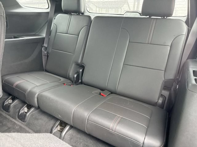 Used 2023 Chevrolet Traverse RS w/ LPO, Floor Liner Package AWD/4WD image 24