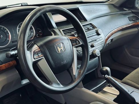 Used 2011 Honda Accord EX image 8