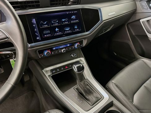 Used 2025 Audi Q3 2.0T Premium image 25