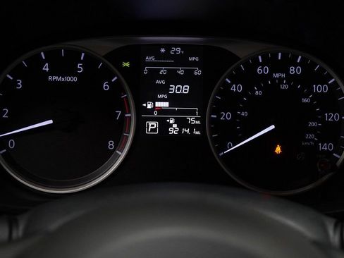 Used 2025 Nissan Versa S w/ Trunk Package FWD image 29