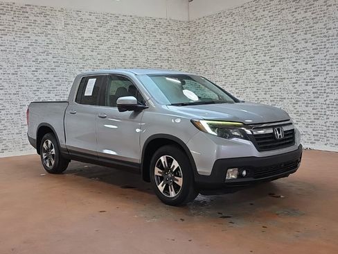 Used 2017 Honda Ridgeline RTL-T image 1