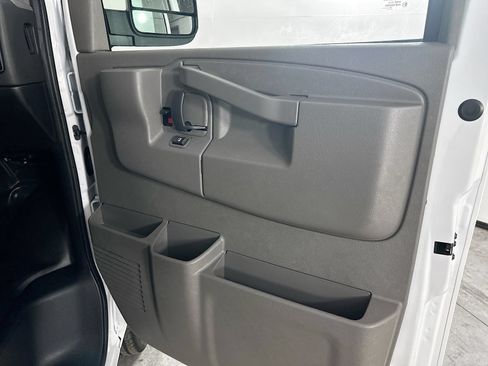 Used 2025 Chevrolet Express 2500 w/ Enhanced Convenience Package RWD image 37