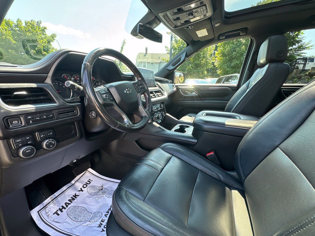 Used 2021 Chevrolet Tahoe RST w/ Luxury Package AWD/4WD image 16