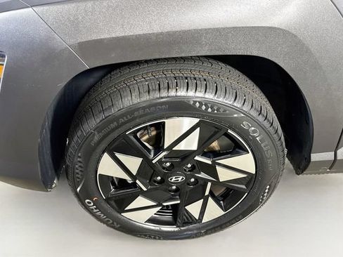 Used 2024 Hyundai Kona SEL w/ Convenience Package AWD/4WD image 4