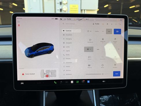 Used 2020 Tesla Model 3 Standard Range Plus image 25