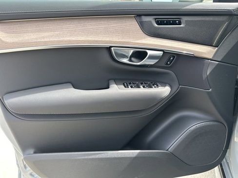 New 2026 Volvo XC90 B6 Plus w/ Protection Package image 13