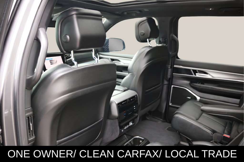 Used 2024 Jeep Wagoneer Series II RWD image 15
