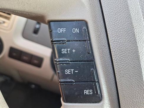 Used 2012 Ford Escape XLS AWD/4WD image 13