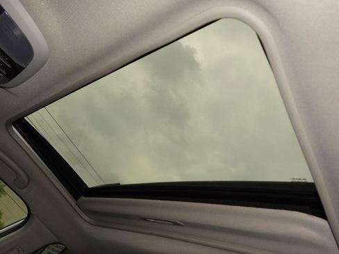 Used 2018 Subaru Impreza 2.0i Limited image 18