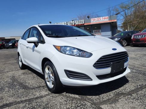 Used 2019 Ford Fiesta SE image 1