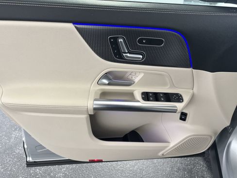 Used 2021 Mercedes-Benz GLA 250 image 33