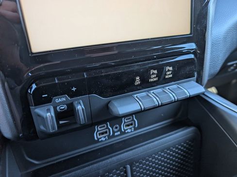 New 2026 RAM 1500 Big Horn AWD/4WD image 31