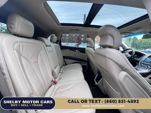 Used 2017 Lincoln MKX Reserve w/ Lincoln MKX Climate Package AWD/4WD image 19