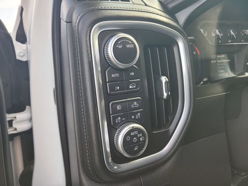 Used 2020 GMC Sierra 1500 SLT w/ SLT Premium Package AWD/4WD image 16