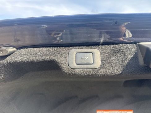 Used 2022 Lexus LS 500 AWD image 49