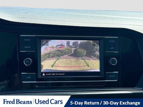 Used 2019 Volkswagen Jetta SE FWD image 16
