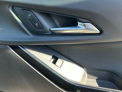 Used 2025 Chevrolet Equinox LT image 10