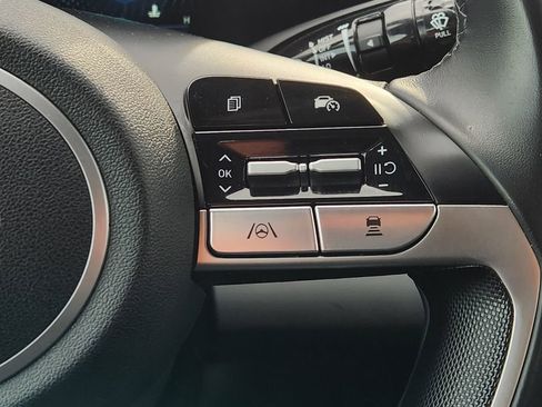 Used 2024 Hyundai Elantra Limited image 29