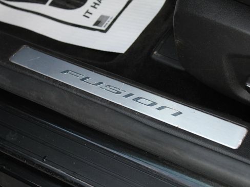 Used 2013 Ford Fusion Titanium image 23