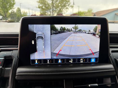 Used 2021 Chevrolet Tahoe LT w/ LT Signature Package image 23