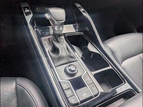 Certified 2022 Kia Sorento SX FWD image 15