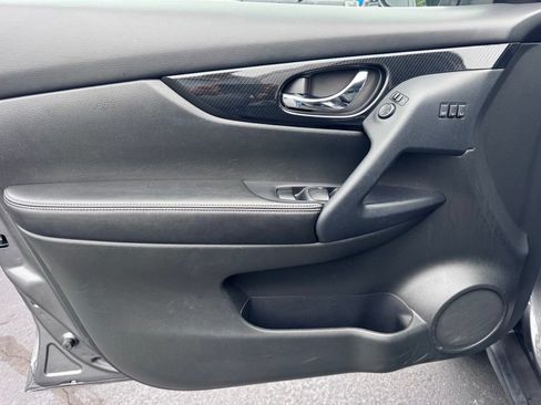 Used 2019 Nissan Rogue SL AWD/4WD image 22