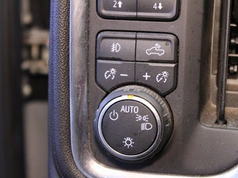 Used 2019 Chevrolet Silverado 1500 RST image 20