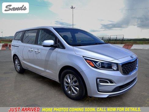 Used 2020 Kia Sedona L FWD image 1