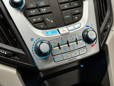 Used 2014 Chevrolet Equinox LS image 14