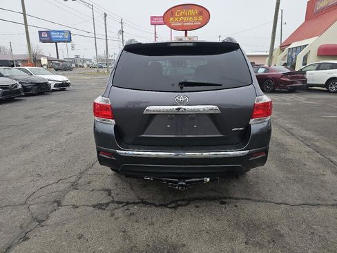 Used 2013 Toyota Highlander Limited image 7