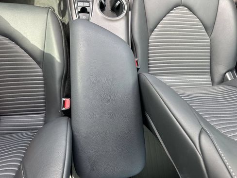 Used 2023 Toyota Camry SE w/ Convenience Package FWD image 39