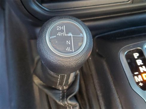 Used 2024 Jeep Wrangler Sport S image 27