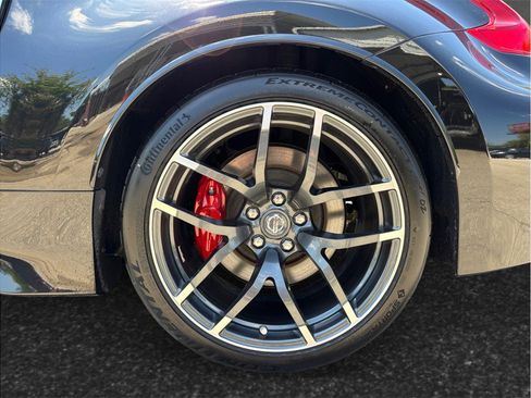 Used 2019 Nissan 370Z NISMO image 13