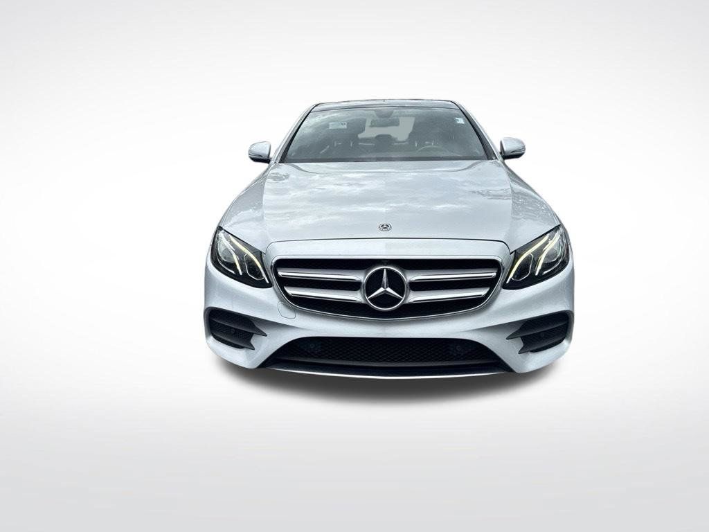 Used 2019 Mercedes-Benz E 300 image 3
