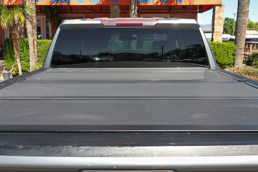 Used 2019 Chevrolet Silverado 1500 Custom w/ Custom Convenience Package AWD/4WD image 8