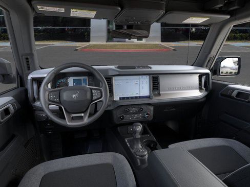 New 2025 Ford Bronco 4-Door AWD/4WD image 9