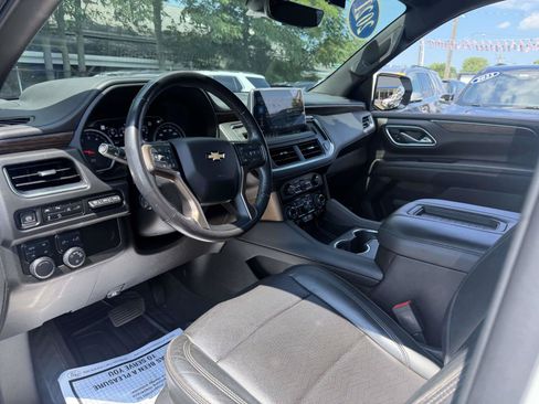 Used 2021 Chevrolet Suburban High Country AWD/4WD image 10