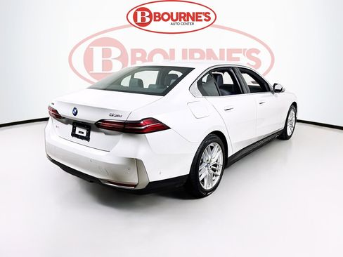Used 2025 BMW 530i xDrive xDrive w/Navigation,Leather,Su image 11