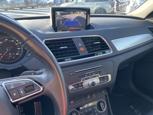 Used 2018 Audi Q3 2.0T Premium Plus w/ Premium Plus Package image 16