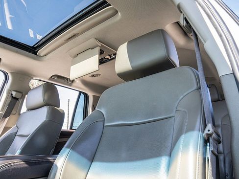 Used 2016 Chevrolet Tahoe LTZ image 27