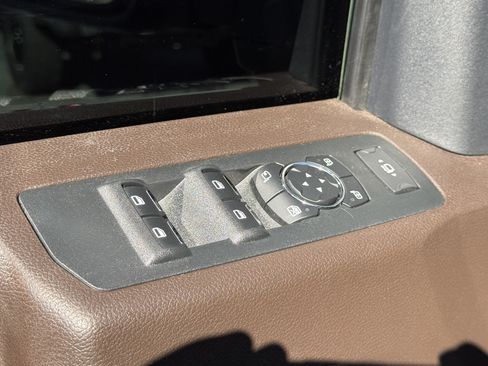 Used 2022 Ford F350 King Ranch w/ Tremor Off-Road Package AWD/4WD image 15