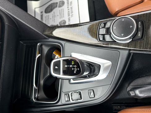 Used 2017 BMW 330i xDrive Sedan image 18