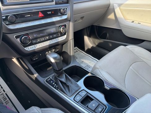 Used 2018 Hyundai Sonata Limited w/ Ultimate Package 07 image 29