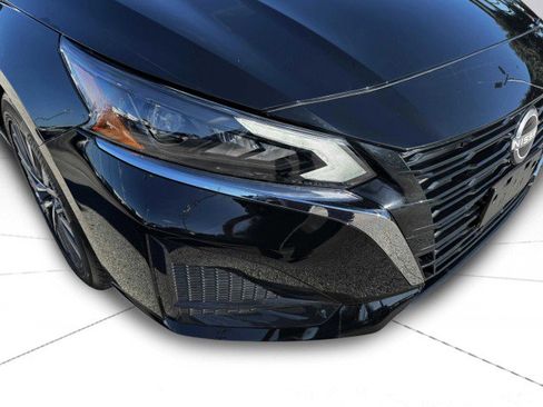 Used 2025 Nissan Altima 2.5 SV image 52