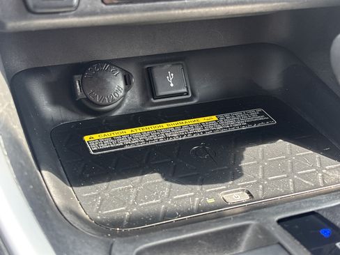 Used 2021 Toyota RAV4 XSE AWD/4WD image 12